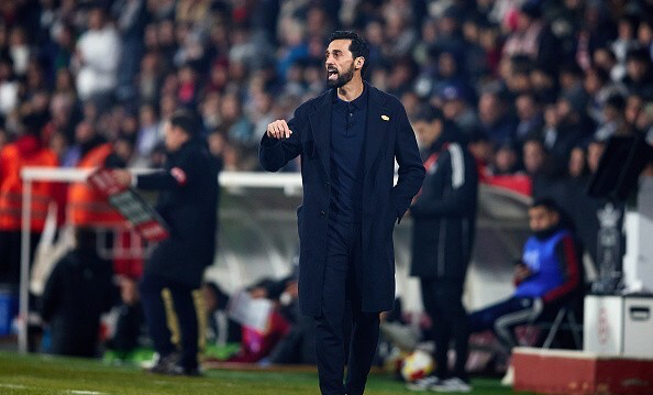 雷速官网-老佛爷脸疼?解雇阿隆索2天后,皇马创5年新耻!42岁新帅茫然插兜