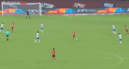 1629033211930043410.gif 保利尼奥.gif